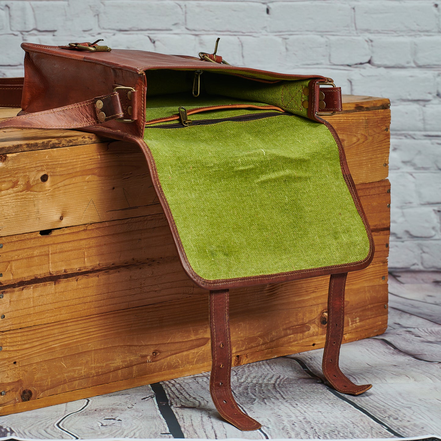 Genuine Leather Crossbag Satchel bag